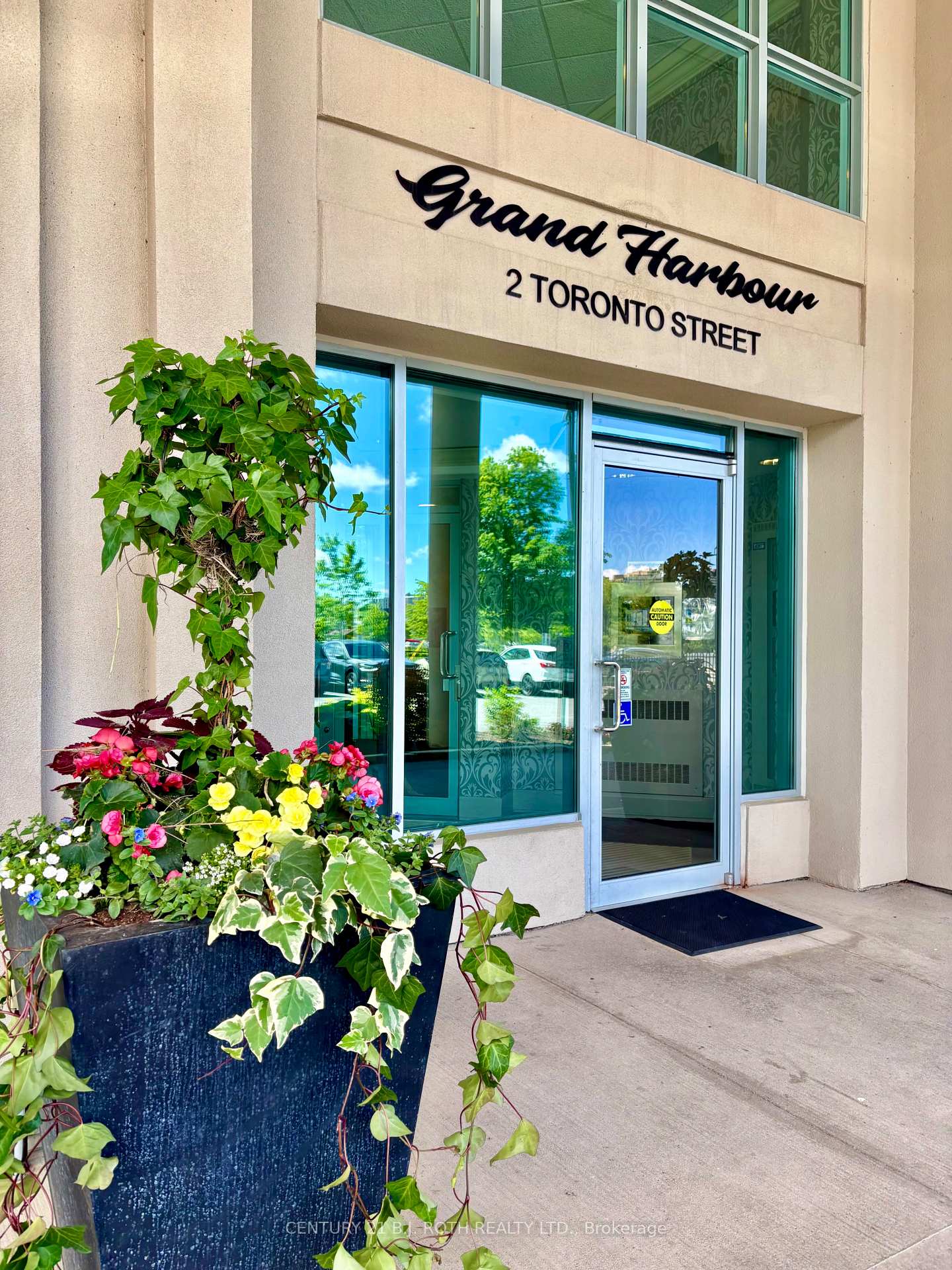 2-toronto-street-barrie-ontario-s13472542