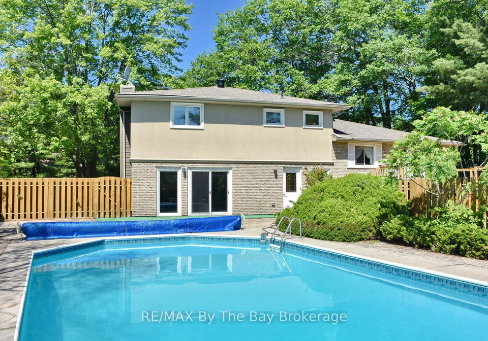 69-frederick-drive-wasaga-beach-ontario-s13473974