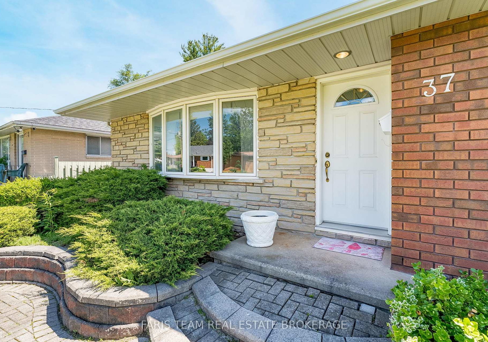 37-downsview-drive-barrie-ontario-s13474014