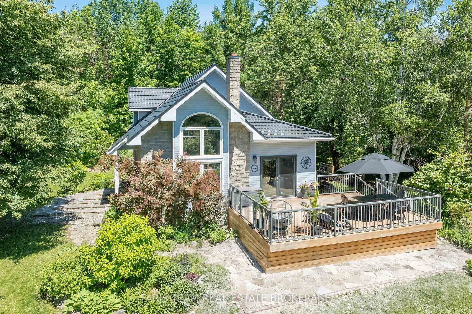 2268-flos-road-10-e-springwater-ontario-s13474194