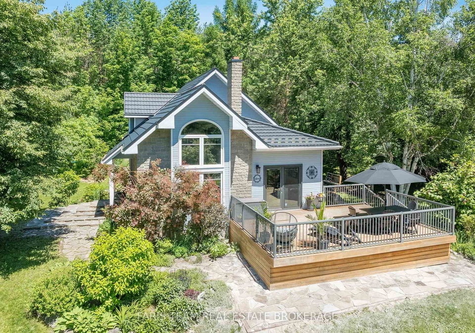 2268-flos-road-10-e-springwater-ontario-s13474194