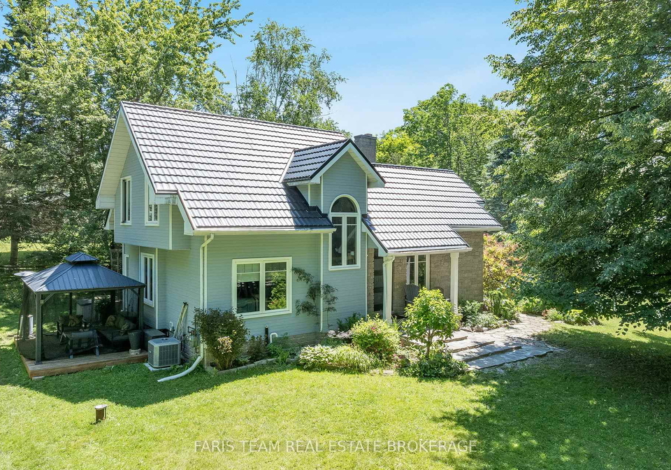2268-flos-road-10-e-springwater-ontario-s13474194