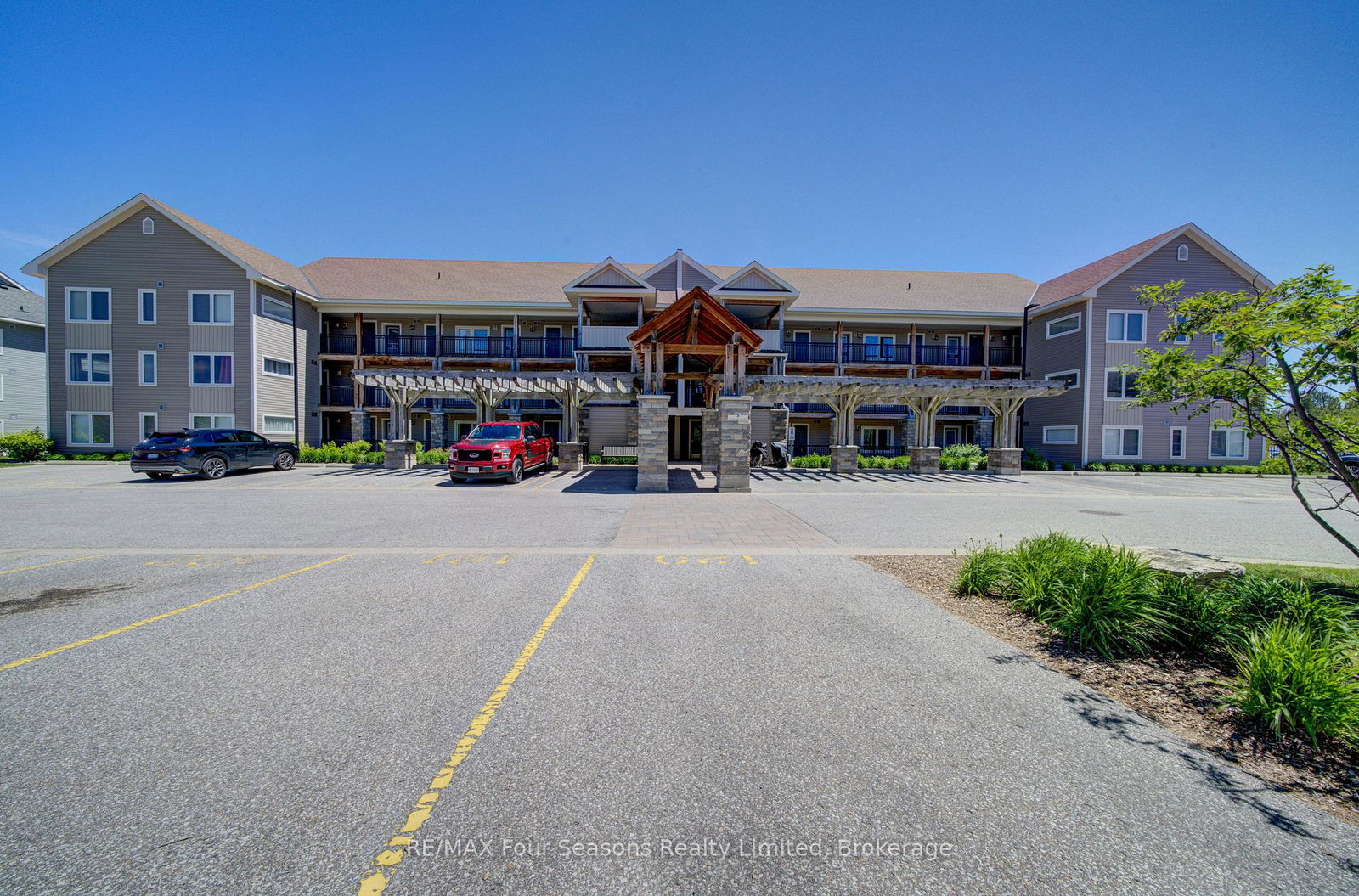 5-anchorage-crescent-collingwood-ontario-s13474236