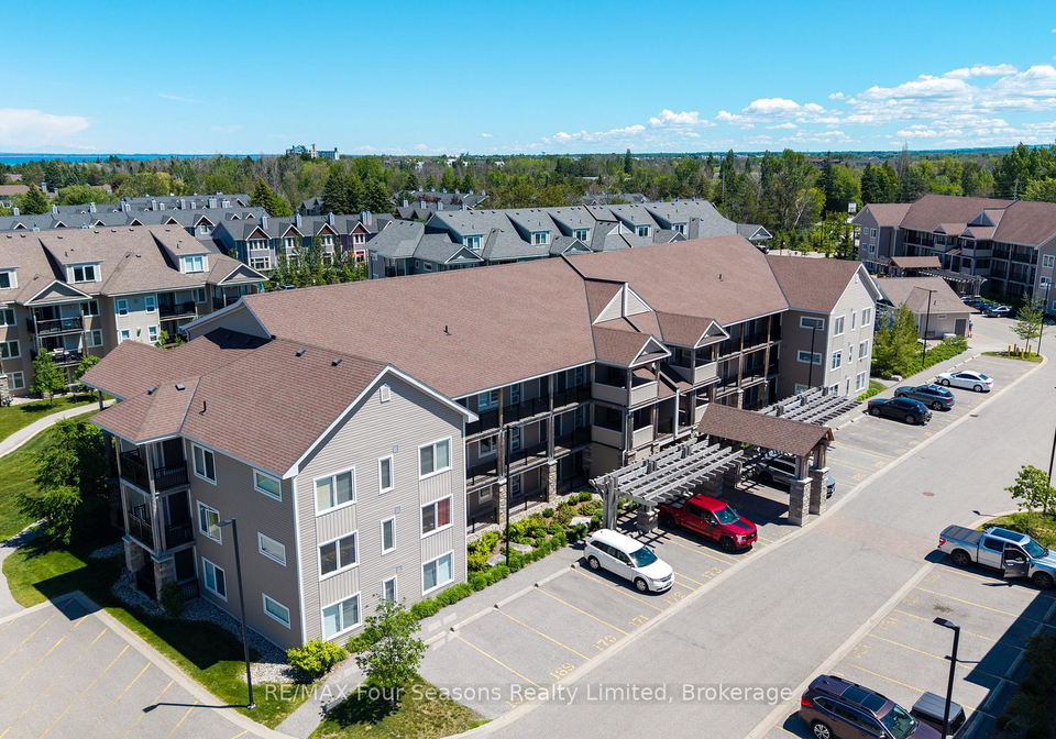 5-anchorage-crescent-collingwood-ontario-s13474236