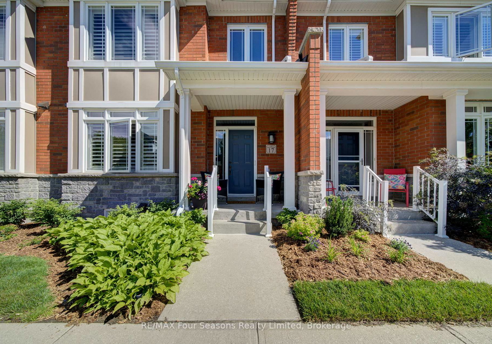 17-collship-lane-collingwood-ontario-s13475796