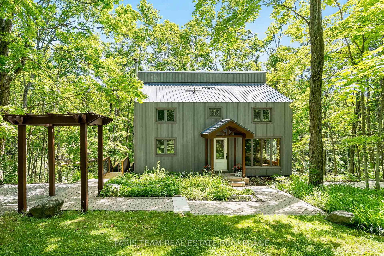 46-huronwoods-drive-oro-medonte-ontario-s13479628