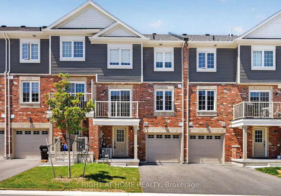 9-silo-mews-barrie-ontario-s13480044