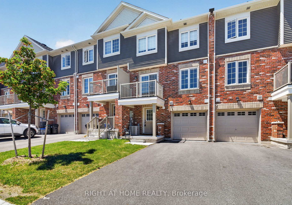 9-silo-mews-barrie-ontario-s13480044
