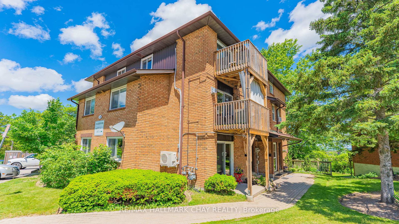 30-loggers-run-barrie-ontario-s13480488