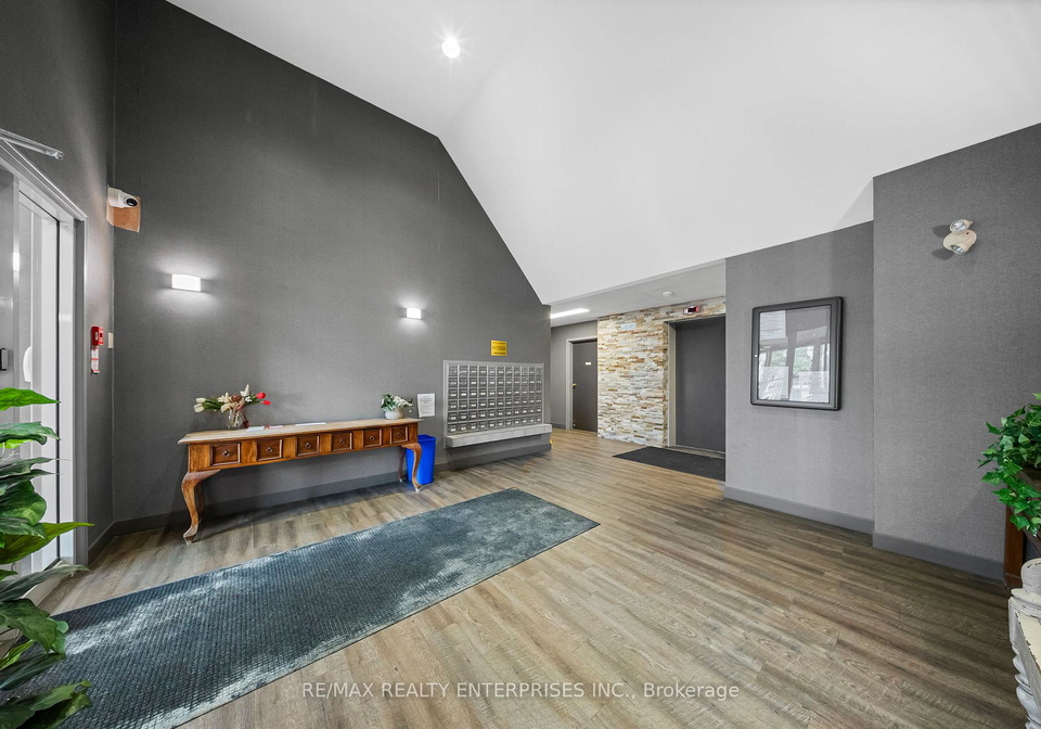 126-bell-farm-road-barrie-ontario-s13480748
