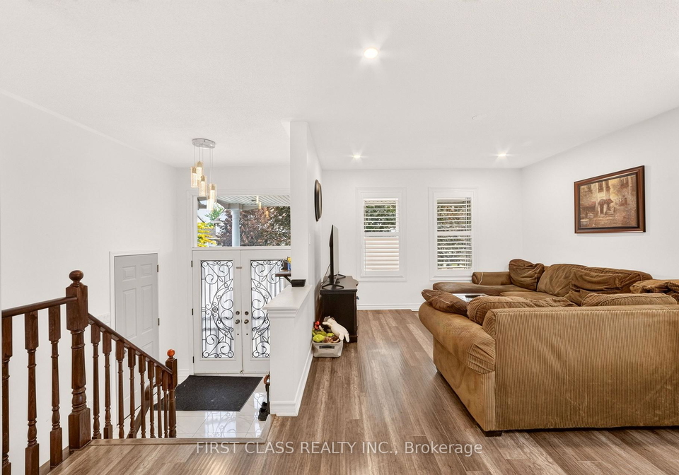 115-succession-crescent-barrie-ontario-s13481216