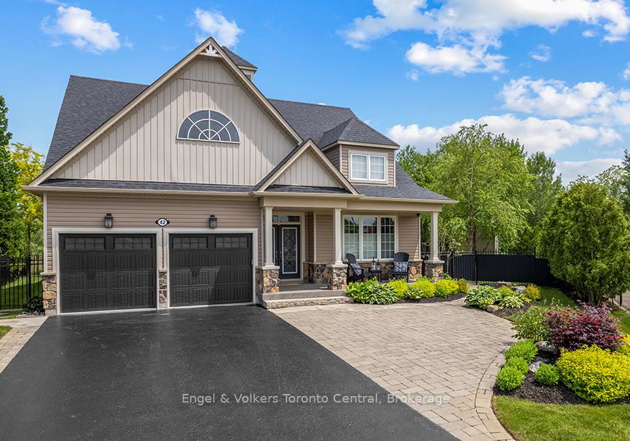 42-silver-crescent-collingwood-ontario-s13481368