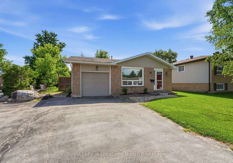 32-courtice-crescent-collingwood-ontario-s13482478