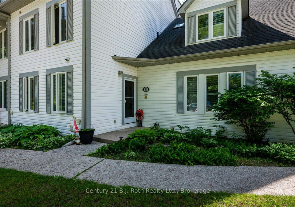 22-wasaga-woods-circle-wasaga-beach-ontario-s13483042