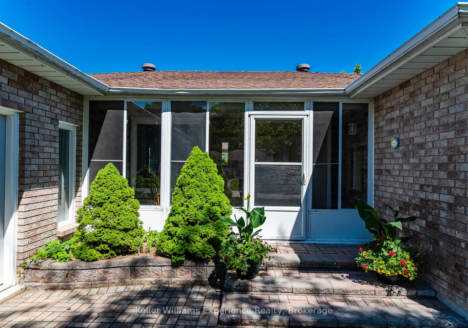 922-playfair-road-midland-ontario-s13483156