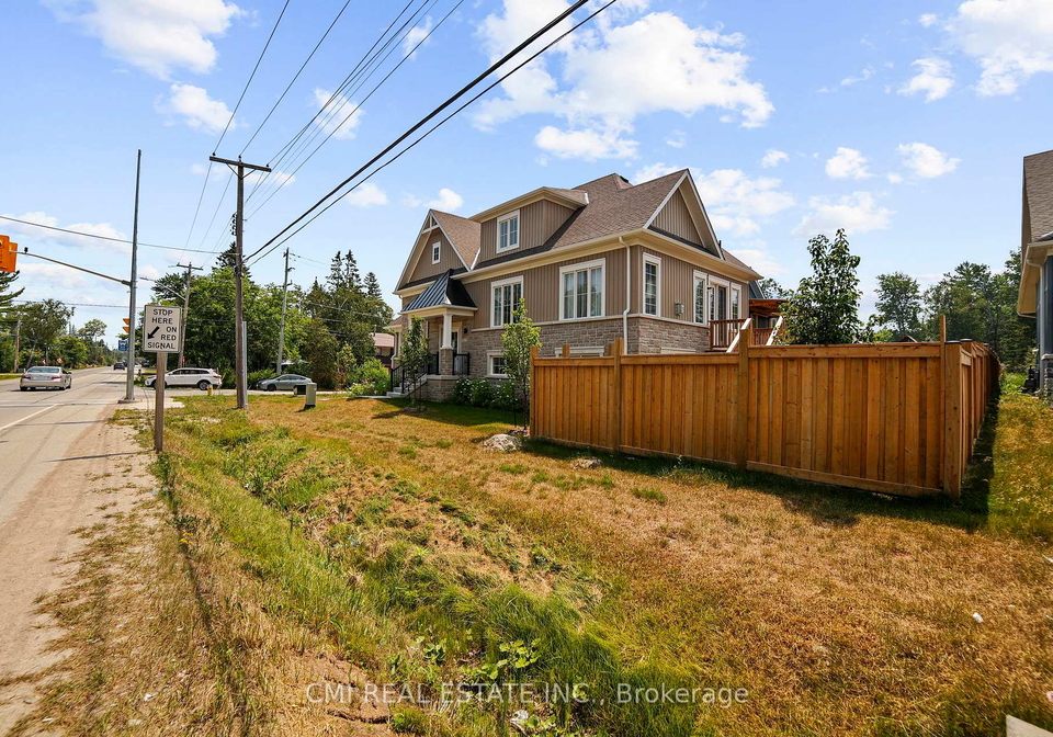 3205-mosley-street-wasaga-beach-ontario-s13483698