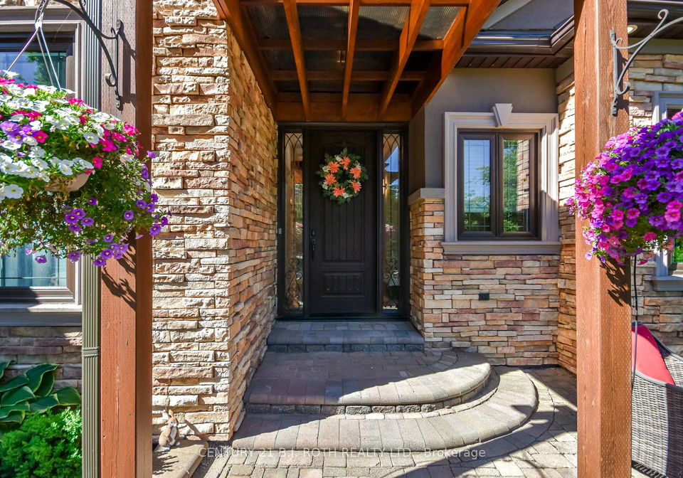 140-wildwood-trail-barrie-ontario-s13484436