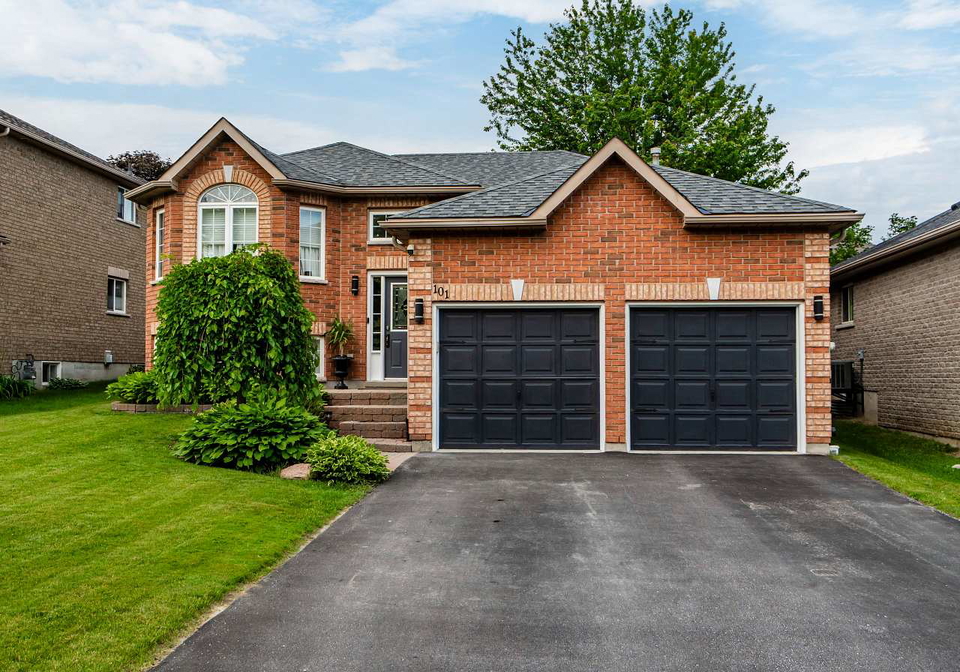 101-crompton-drive-barrie-ontario-s13484732