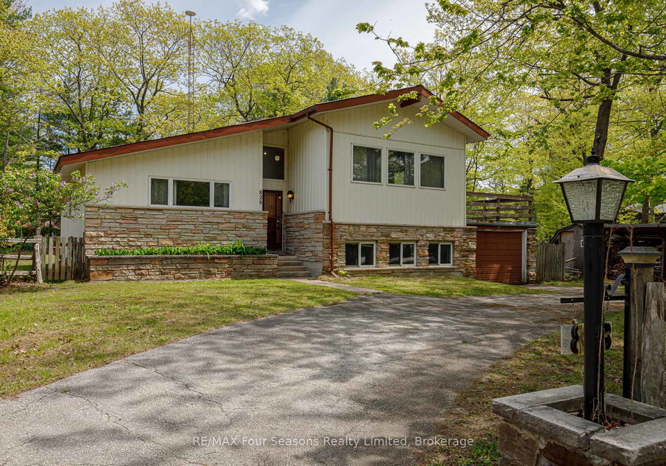 828-oxbow-park-drive-wasaga-beach-ontario-s13485816