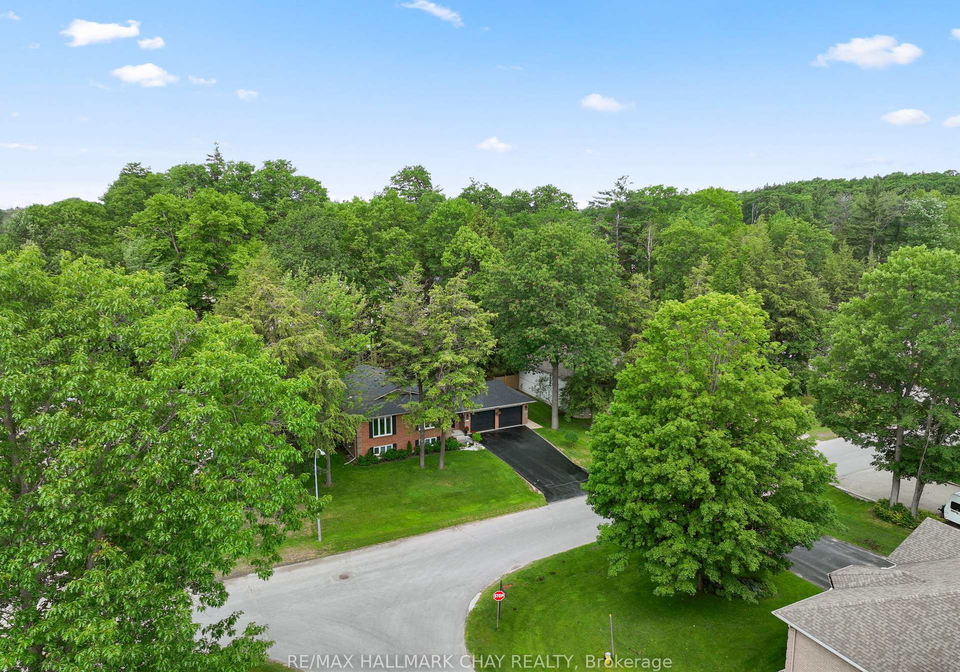 20-downer-crescent-wasaga-beach-ontario-s13485900