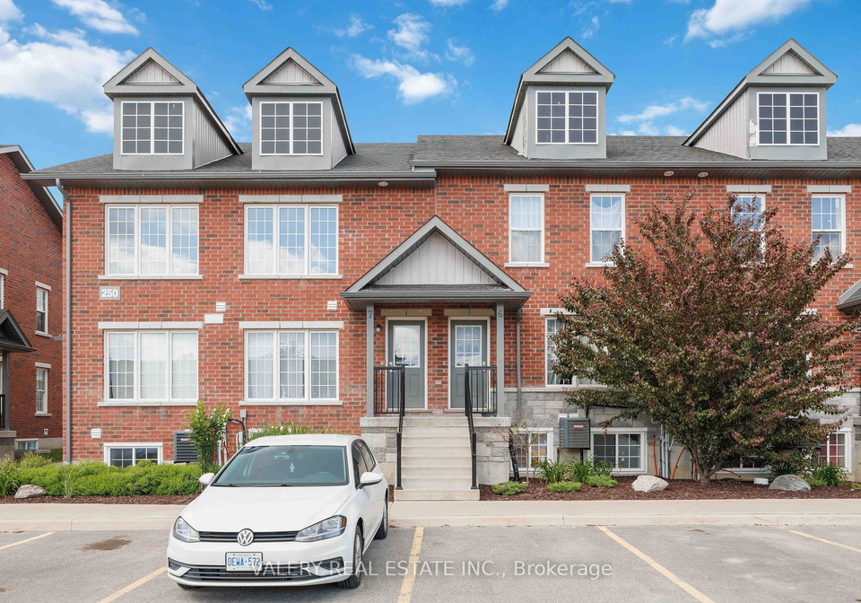 250-penetanguishene-road-barrie-ontario-s13486268