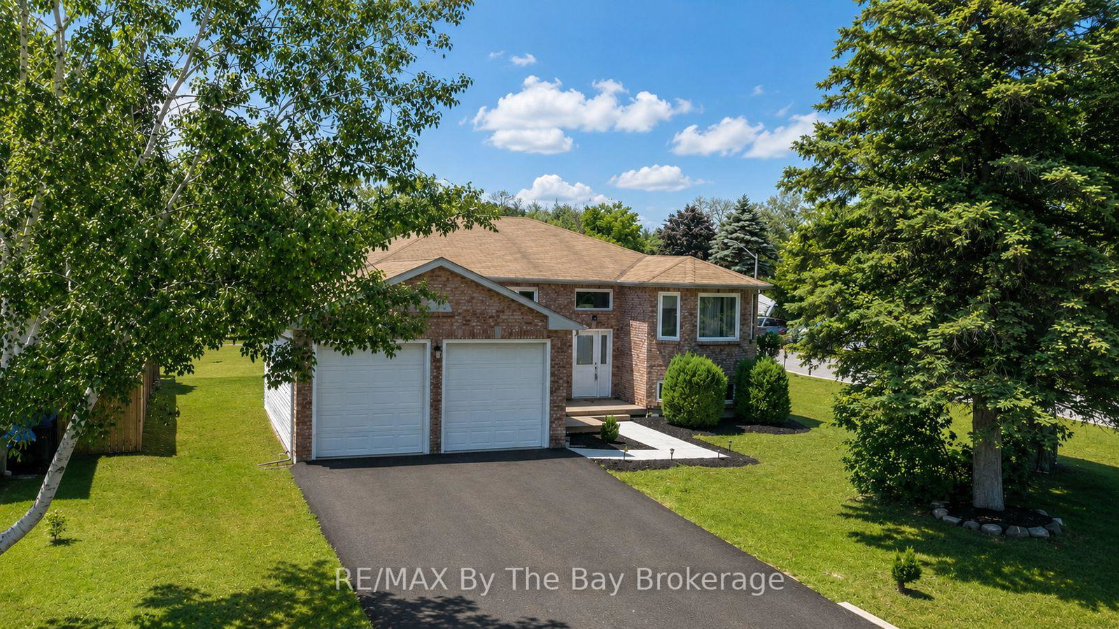 2-birchmount-circle-wasaga-beach-ontario-s13487504