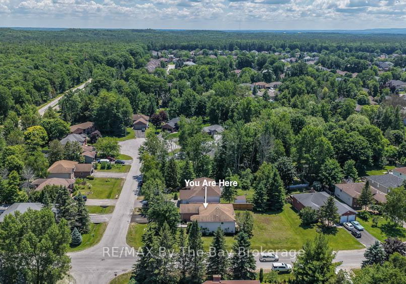 2-birchmount-circle-wasaga-beach-ontario-s13487504