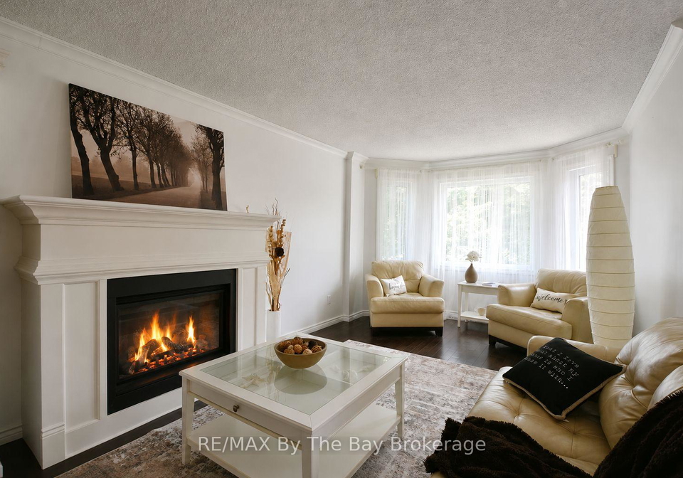 2-birchmount-circle-wasaga-beach-ontario-s13487504