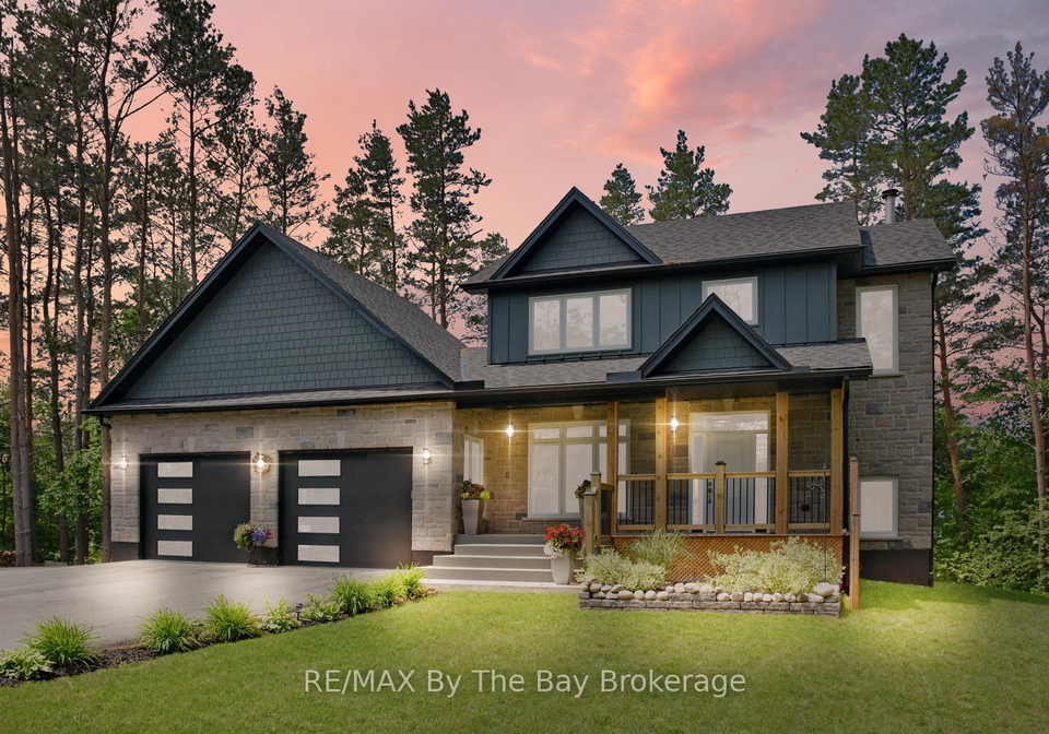 2946-92-county-road-springwater-ontario-s13490828