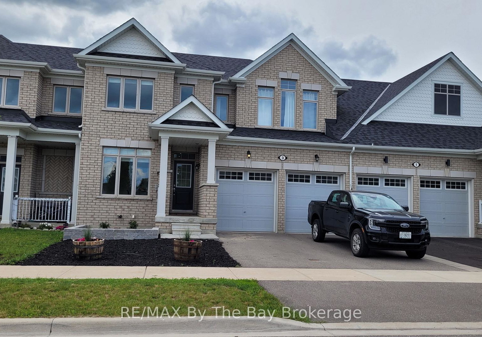 3-bianca-crescent-wasaga-beach-ontario-s13492436