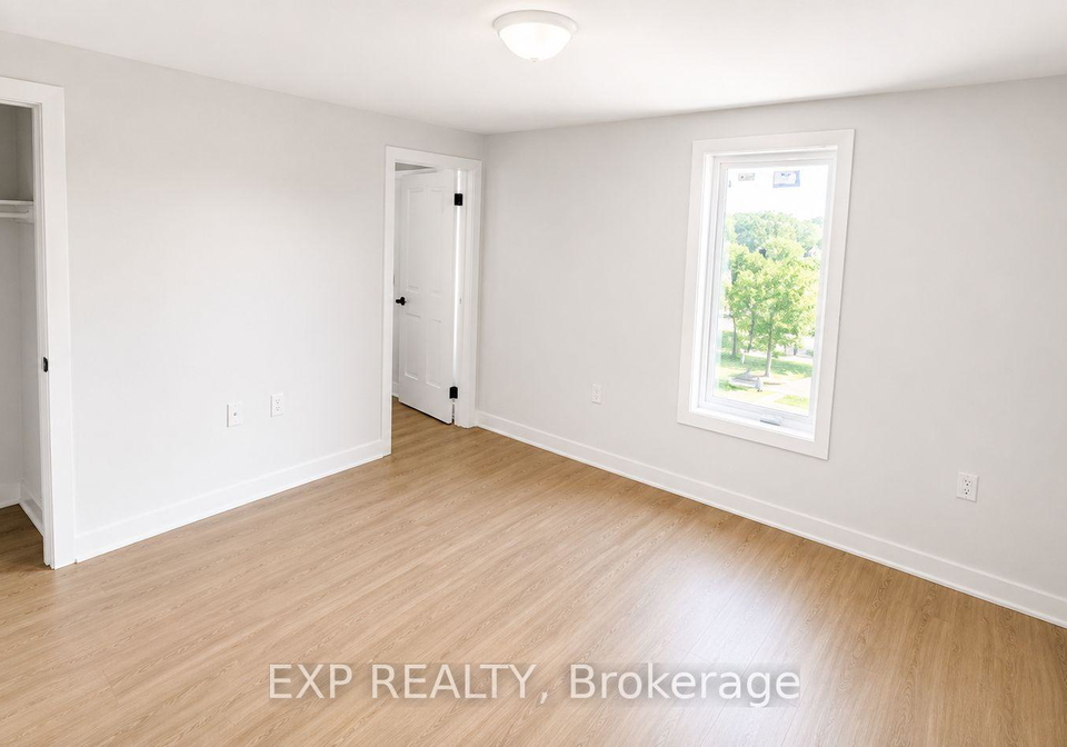 33-front-street-n-orillia-ontario-s13492580