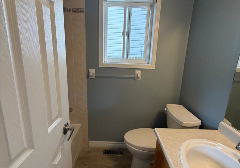 4-ambler-byway-barrie-ontario-s13492770