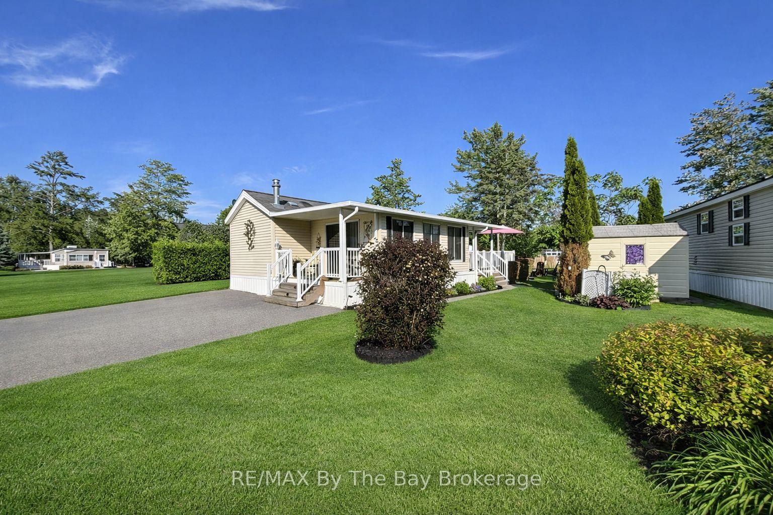 13-white-pines-trail-wasaga-beach-ontario-s13492930