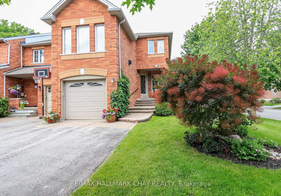 2-kelly-place-barrie-ontario-s13493786