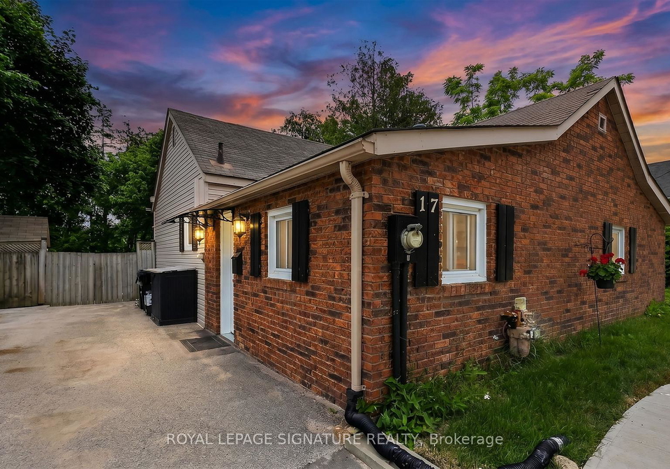 17-grove-street-w-barrie-ontario-s13494532
