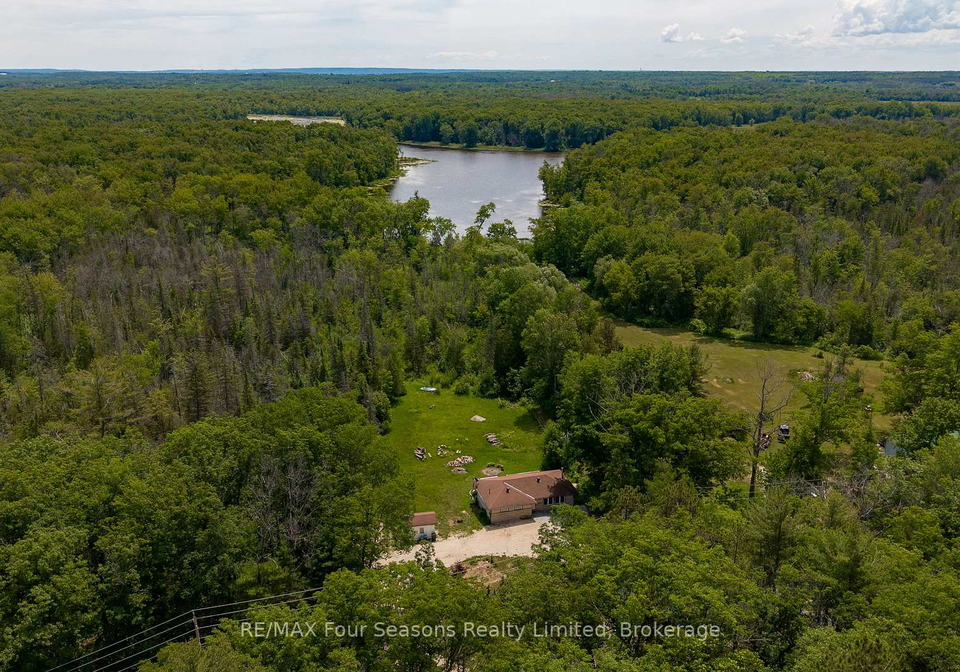 2133-klondike-park-road-wasaga-beach-ontario-s13494586