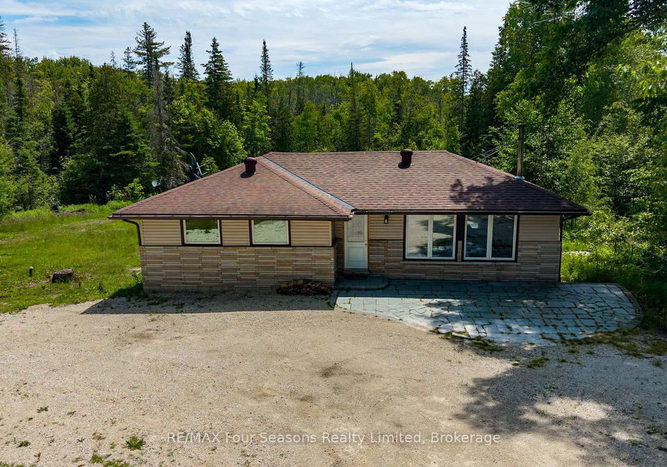 2133-klondike-park-road-wasaga-beach-ontario-s13494586