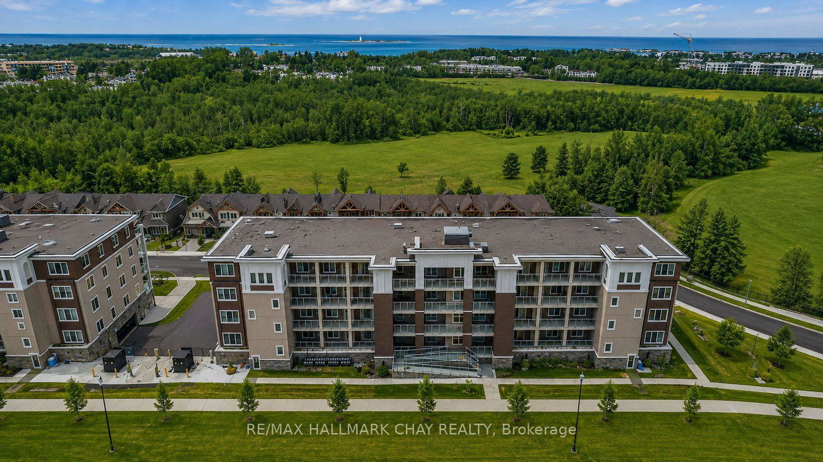 5-spooner-crescent-collingwood-ontario-s13494610