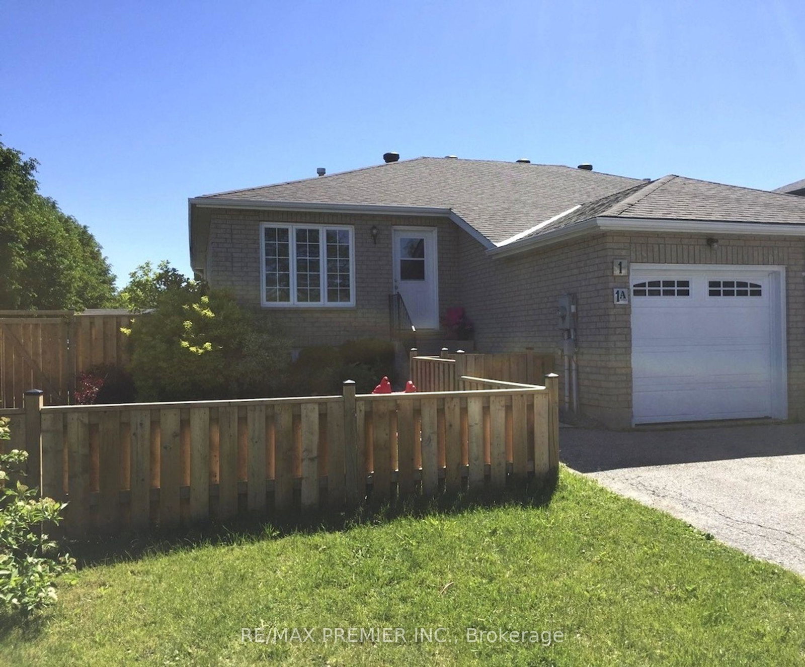 1-violet-street-barrie-ontario-s13497238
