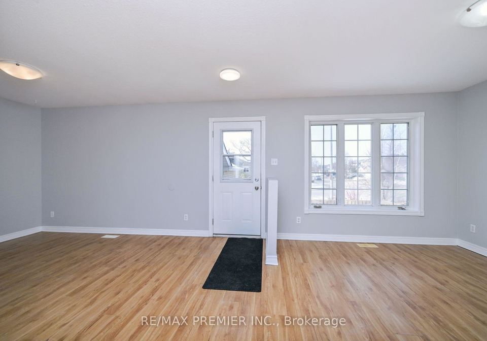 1-violet-street-barrie-ontario-s13497238