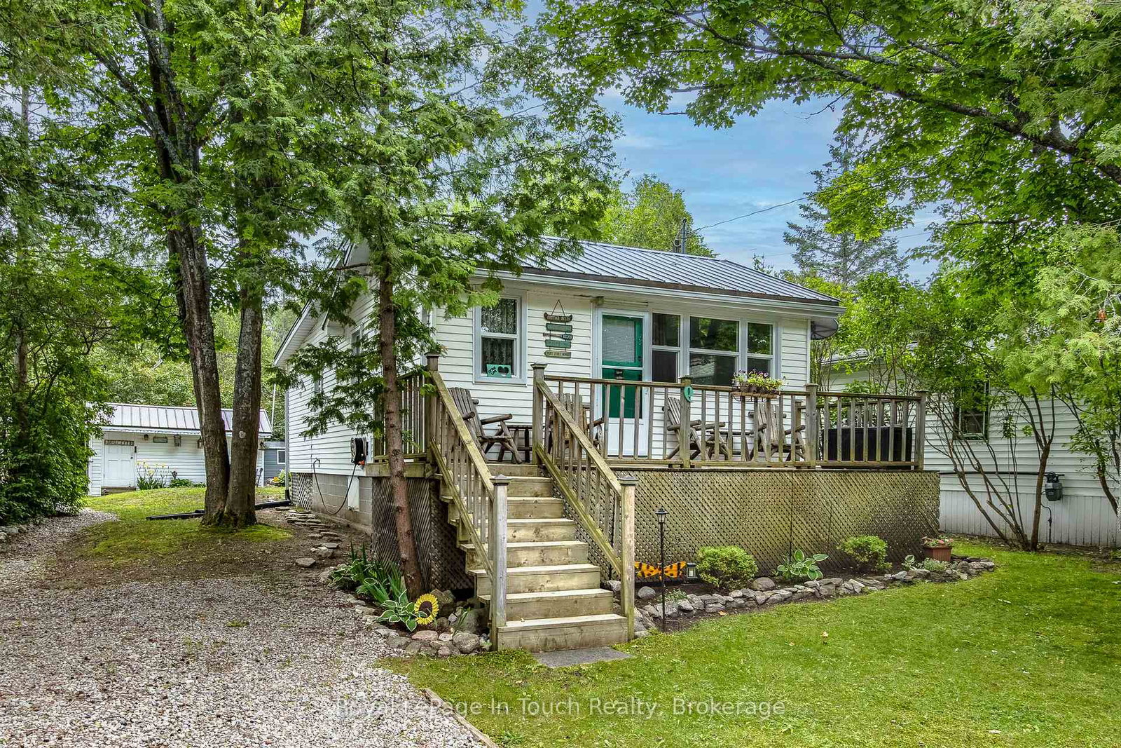 9-earldom-boulevard-tay-ontario-s13498684