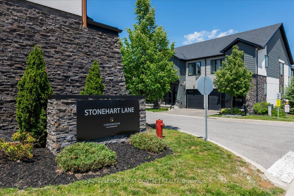 4-stonehart-lane-barrie-ontario-s13499798