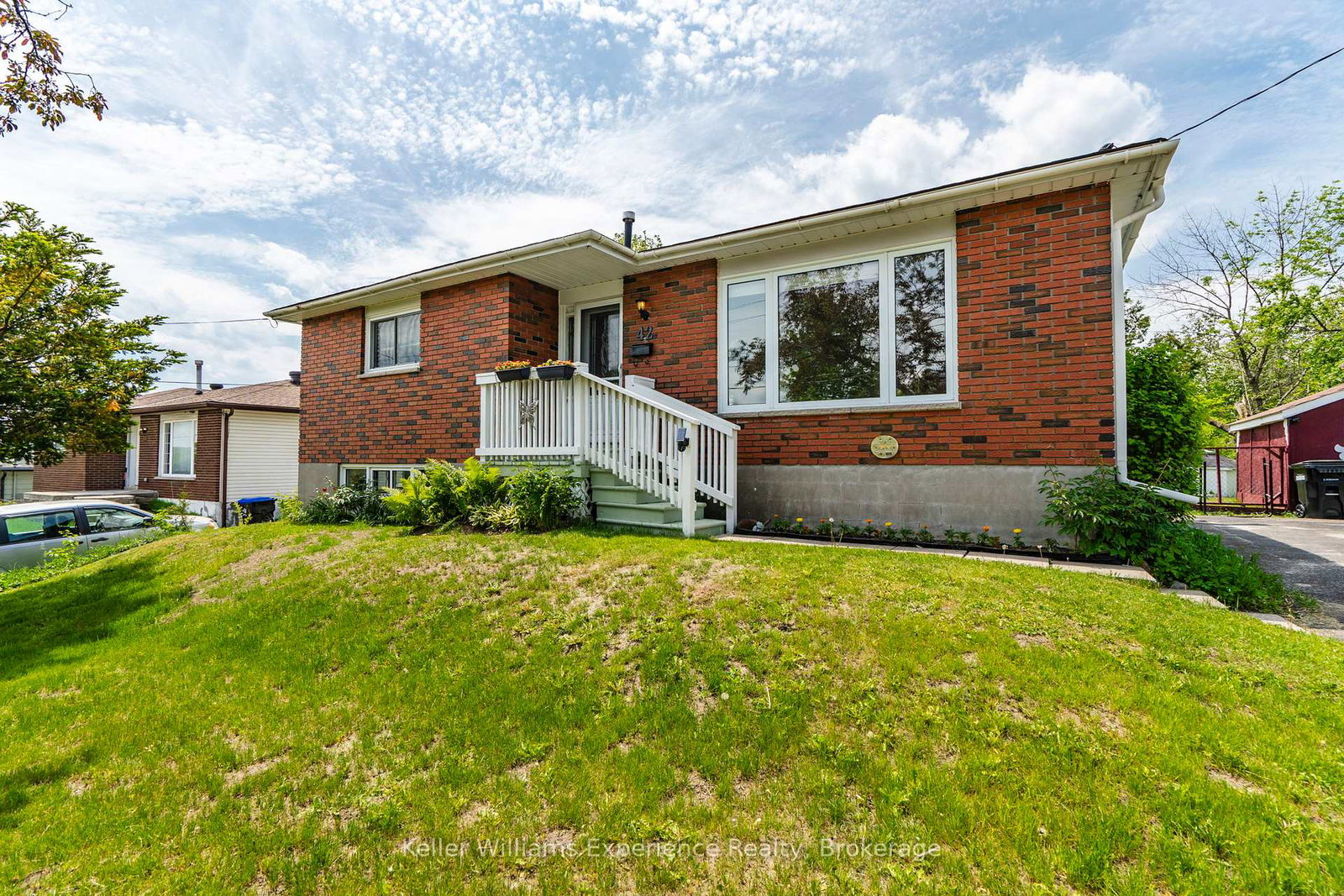 42-easton-avenue-tay-ontario-s13500294