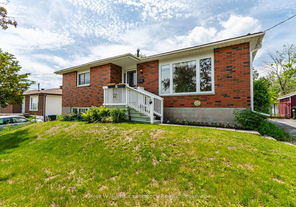 42-easton-avenue-tay-ontario-s13500294