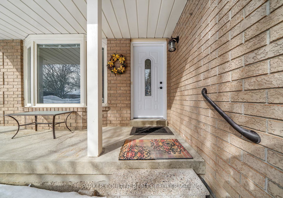 82-barre-drive-barrie-ontario-s13501862