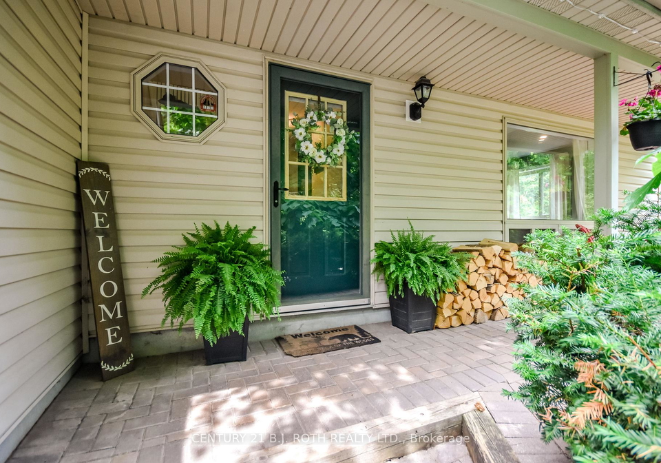 29-algonquin-trail-oro-medonte-ontario-s13505768