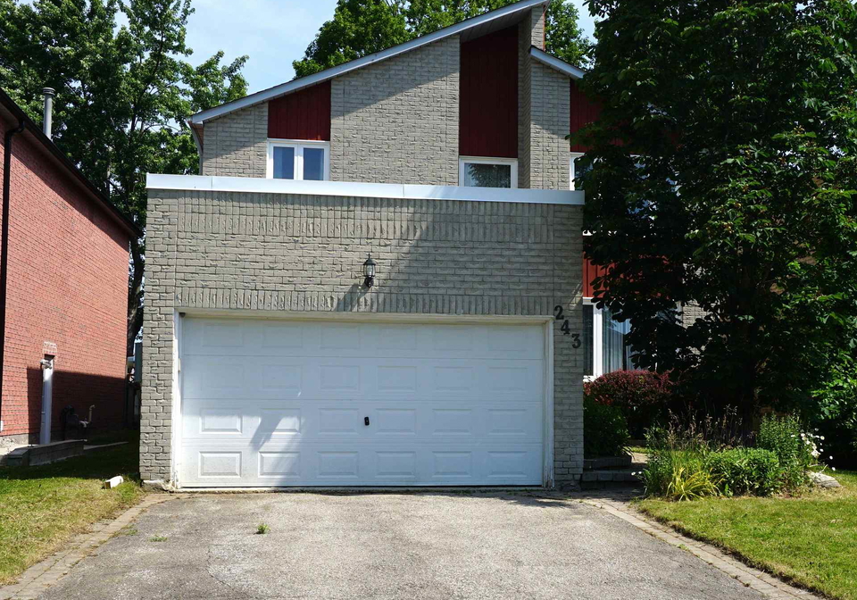 243-hickling-trail-barrie-ontario-s13507962
