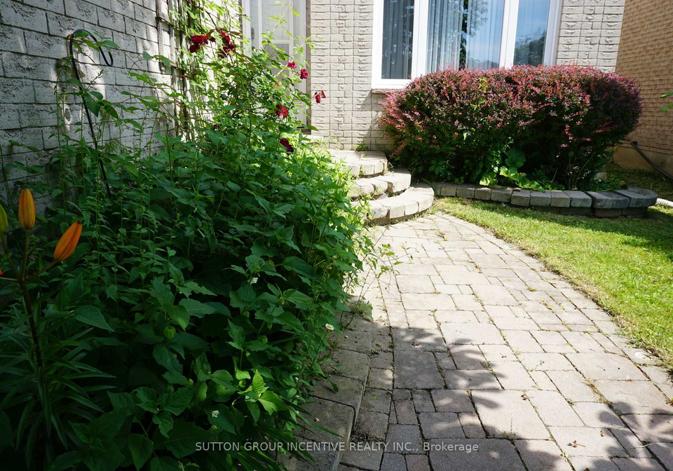 243-hickling-trail-barrie-ontario-s13507962