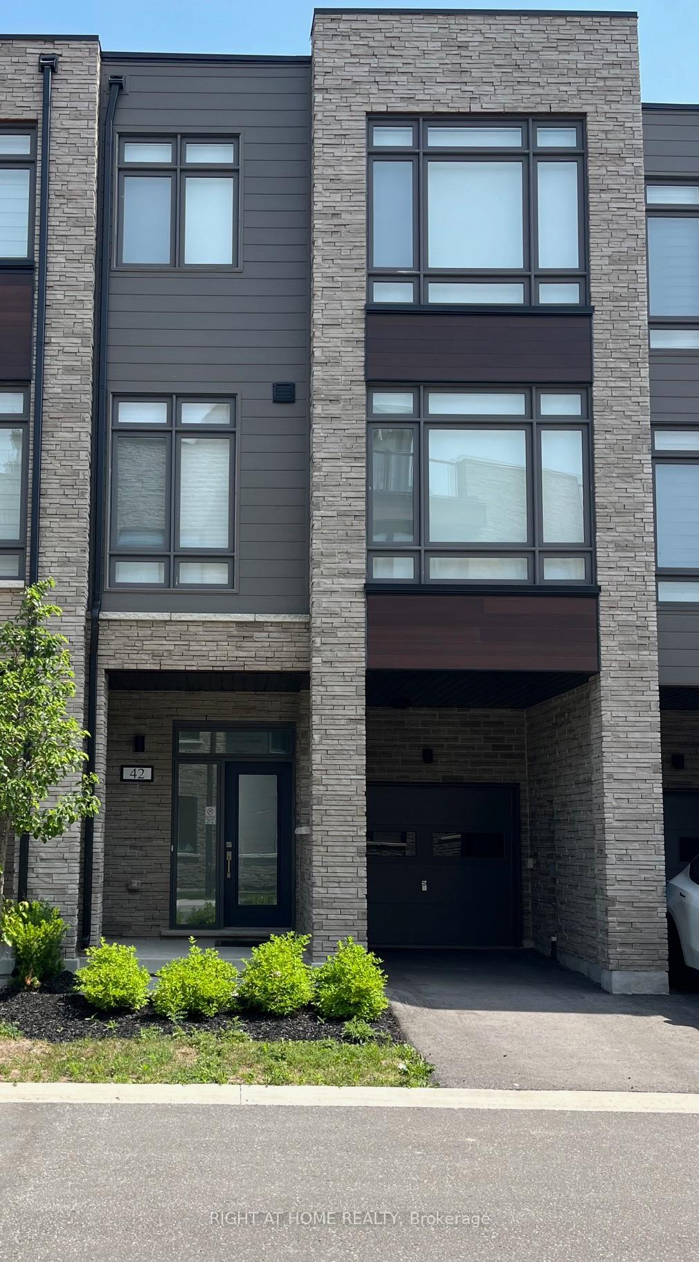 42-wyn-wood-lane-orillia-ontario-s13508340