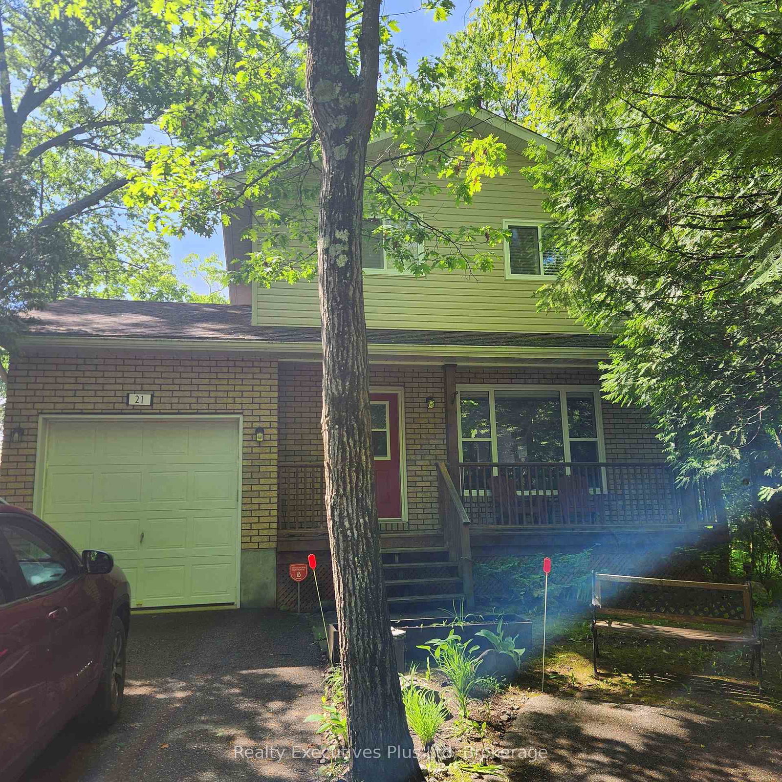 21-ivy-lane-tiny-ontario-s13508972